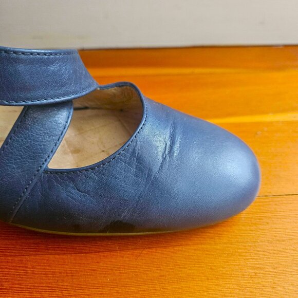 Mary-Jane Style Navy Women's Shoes (HISPANITAS) - Picture 6 of 8
